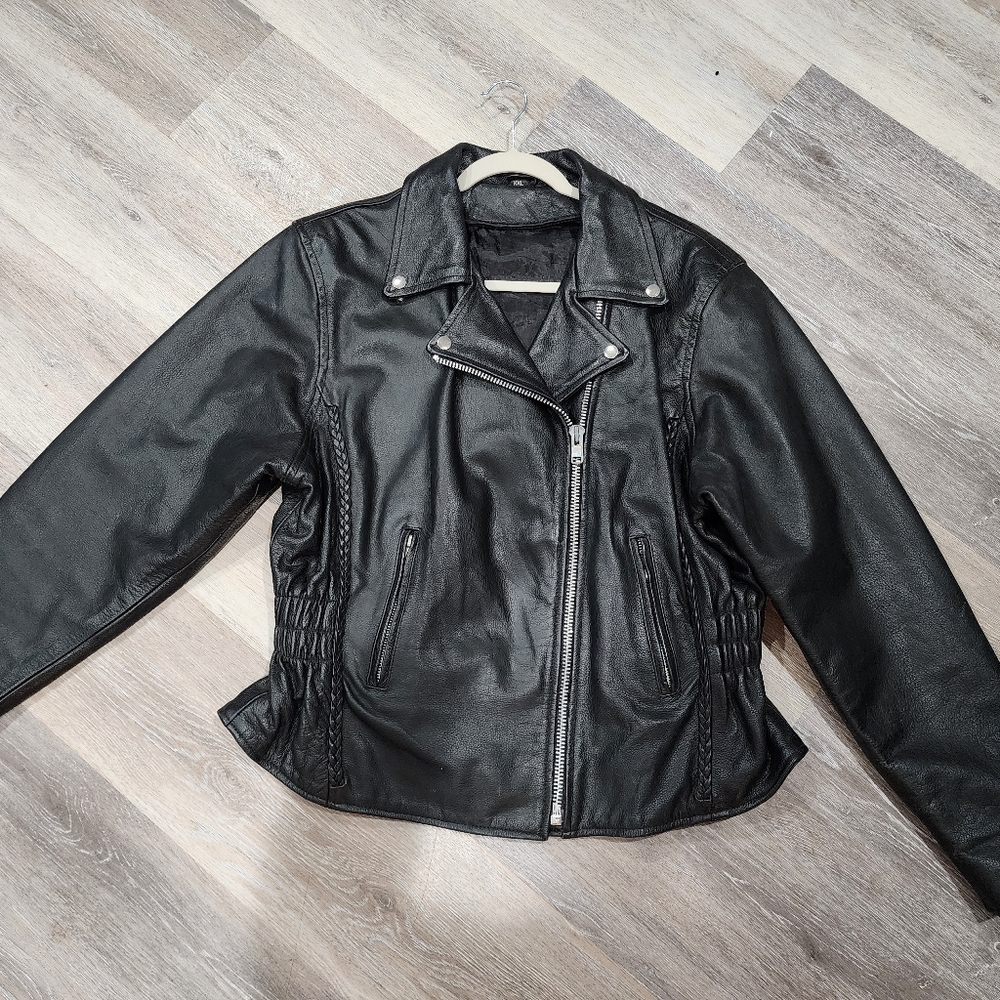 Leather Motorcycle Jacket XL FIT but Sized XXL